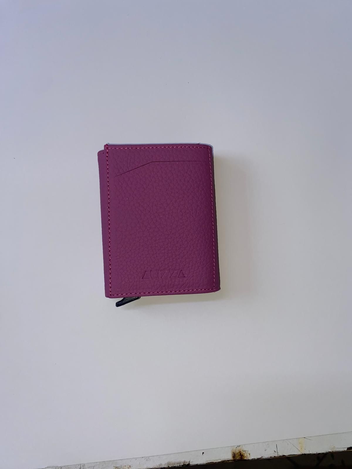 Pembe Çıtçıtlı Deri Kartlık